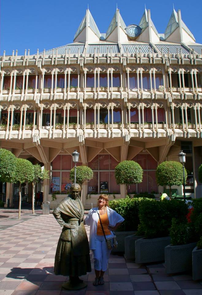 Posando por segunda vez con una ciudadrealeña.