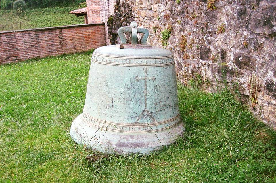 LA CAMPANA SALVADA