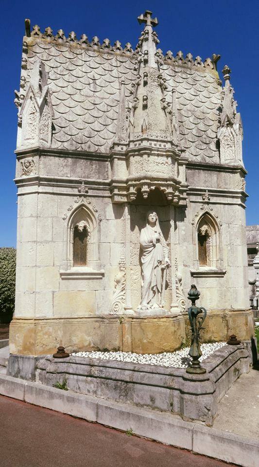 PANTEON FAMILIAR
