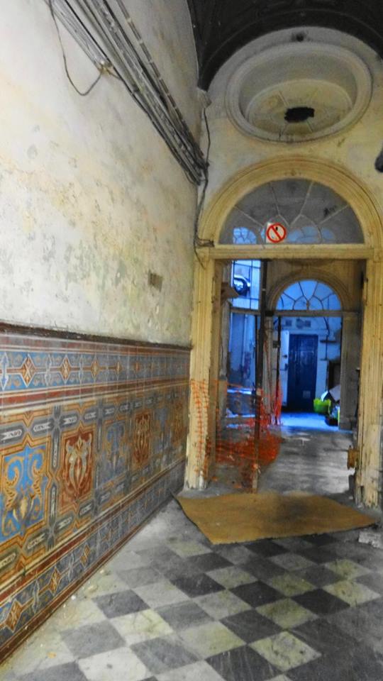 ANTIGUA CASA EN REMODELACIÓN