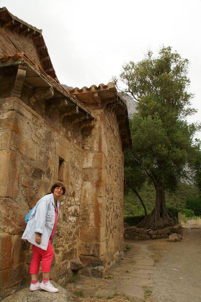 AÑOS ANTES DE QUE LLEGARAN LOS PRIMEROS MONJES...